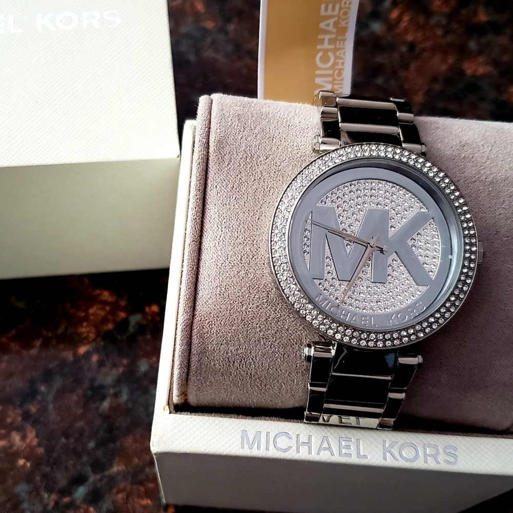 NEW WITH TAGS MICHAEL KORS WATCH